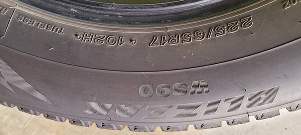 Blizzak tires