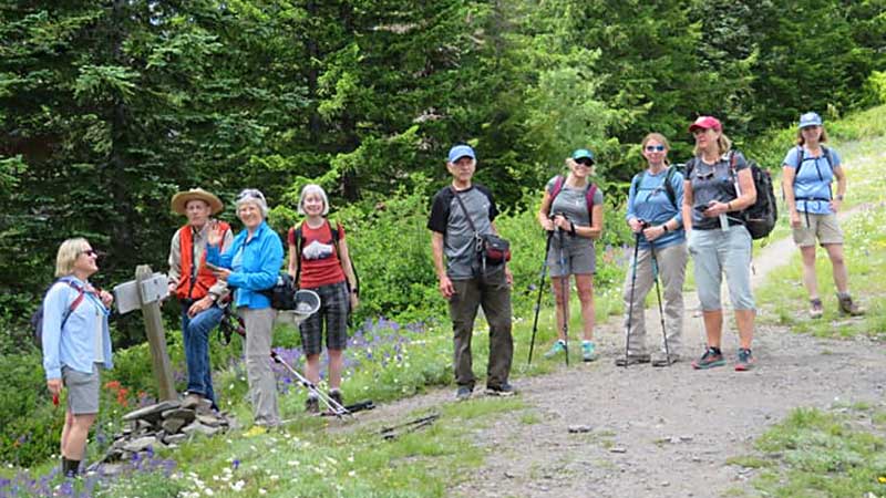 Burnt Lake hike group photo