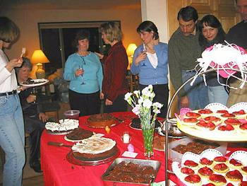 Choc-Party-2004-tablea.jpg (128021 bytes)