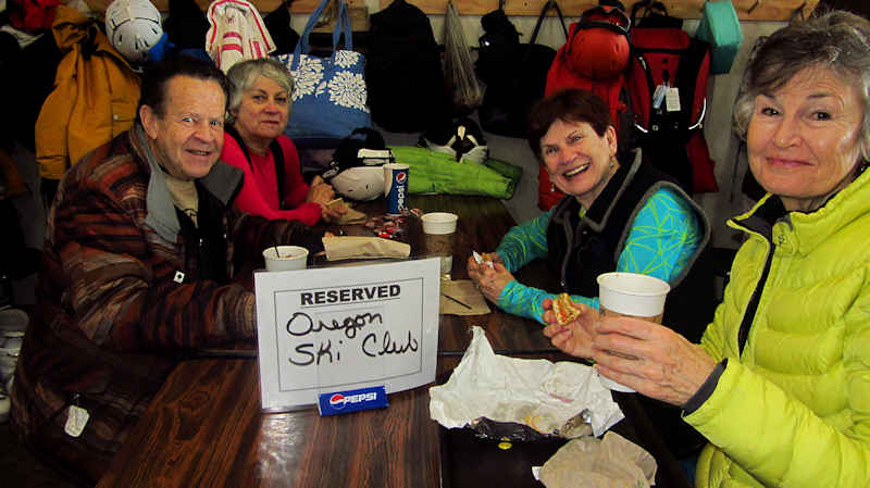 Table reserved for Oregon club