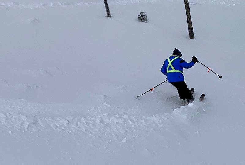 Emilio in powder