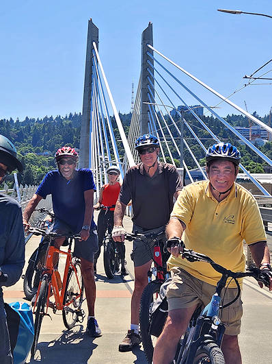 Tilikum bridge