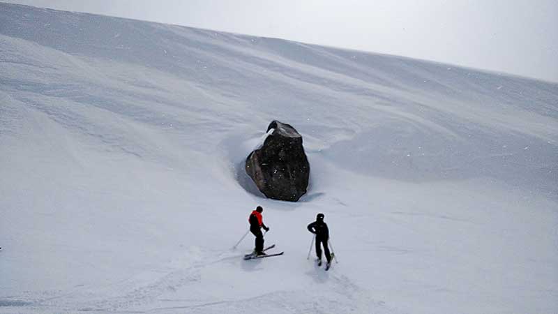 A boulder inside Little Zig Zag