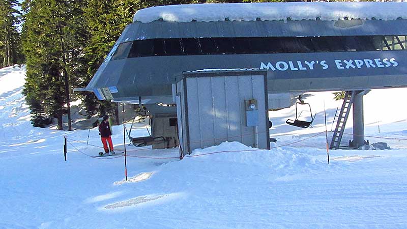 Lift Line at Molly's at 10:26 am