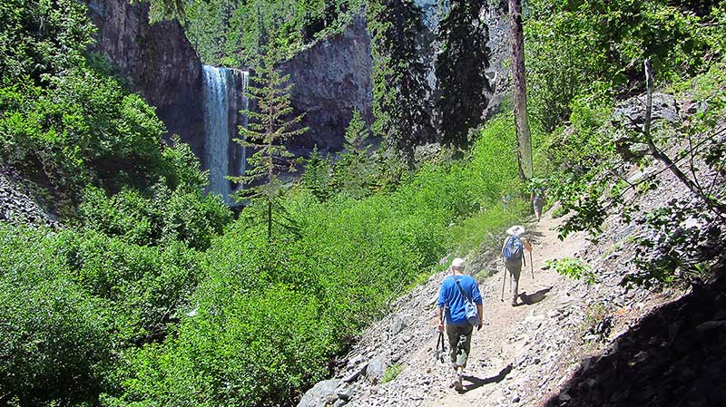 Approaching ther falls